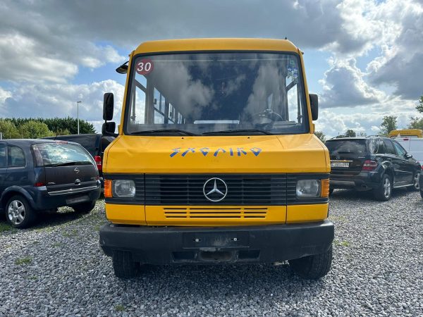 Mercedes Benz Vario – Image 4