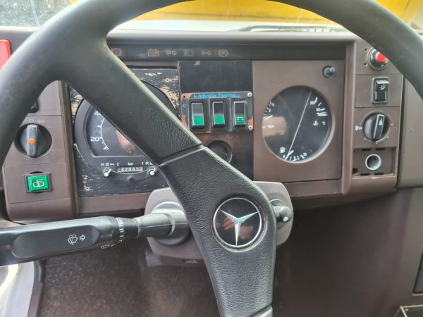 Mercedes Benz 711 d ka 22 places – Image 7